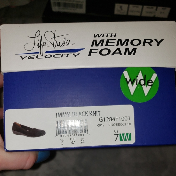 Lifestride Velocity with memory foam flats - Picture 2 of 8